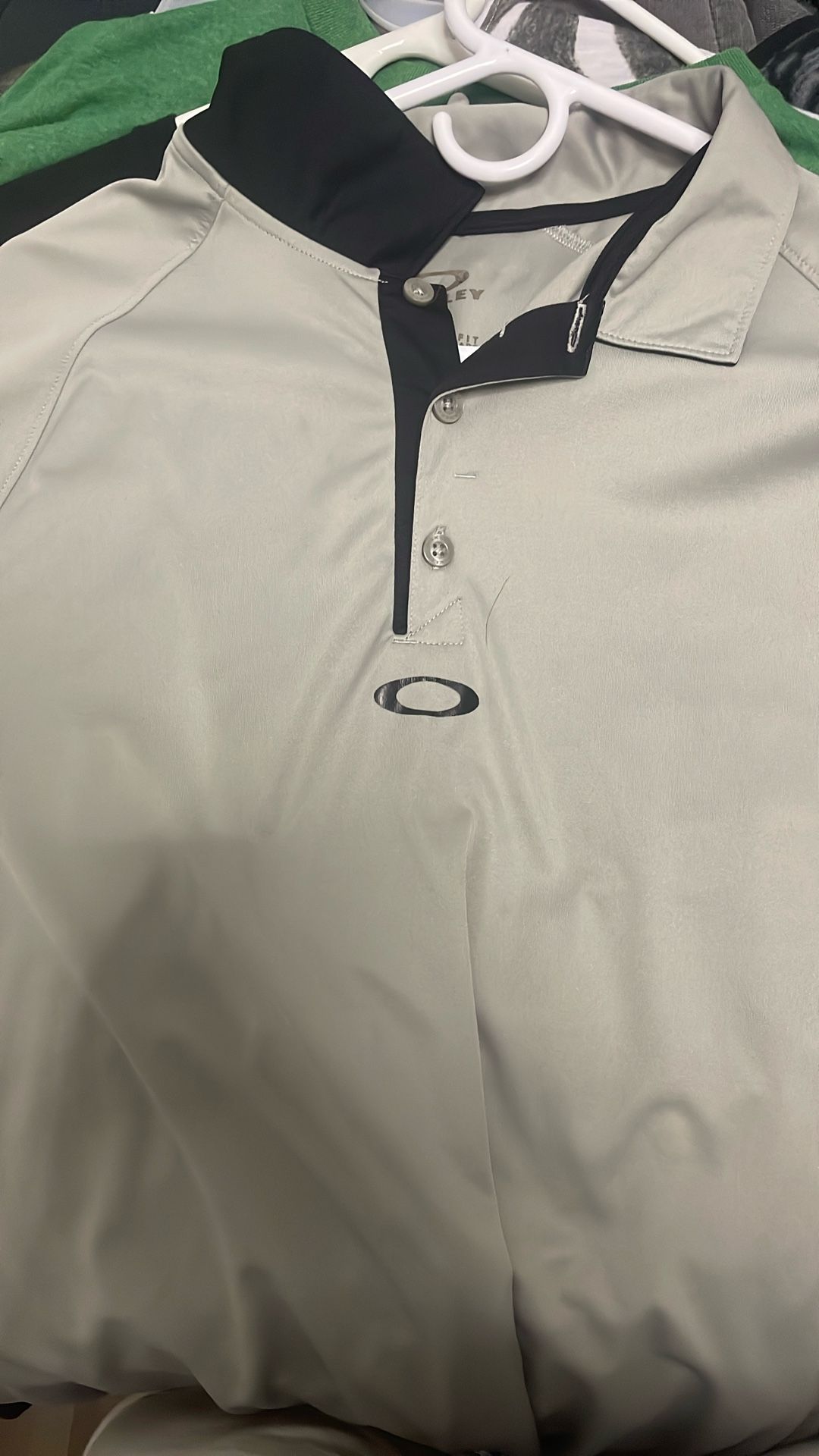 Large Oakley Polo 
