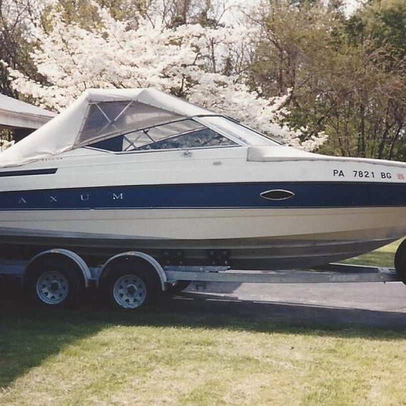 Photo 1993 Maxim 2200SR Bow Rider boat