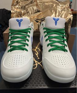 Kobe Bryant 4 (NEW)