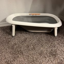 OXO Collapsible Baby Bath