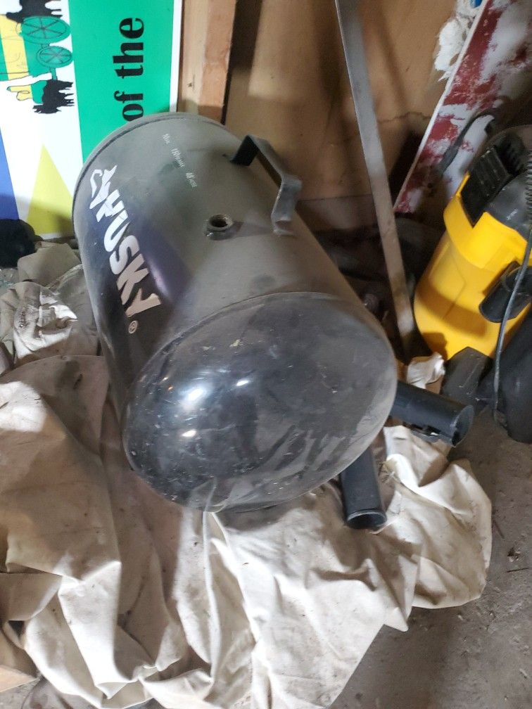 Husky 10g Air Tank