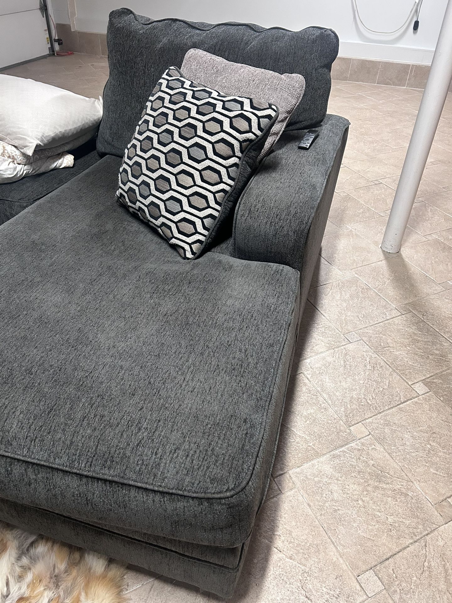 2 Lounge Couch Pieces