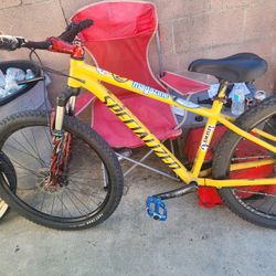 27.5 in. SPECIALIZED   ROCK. HOPPER