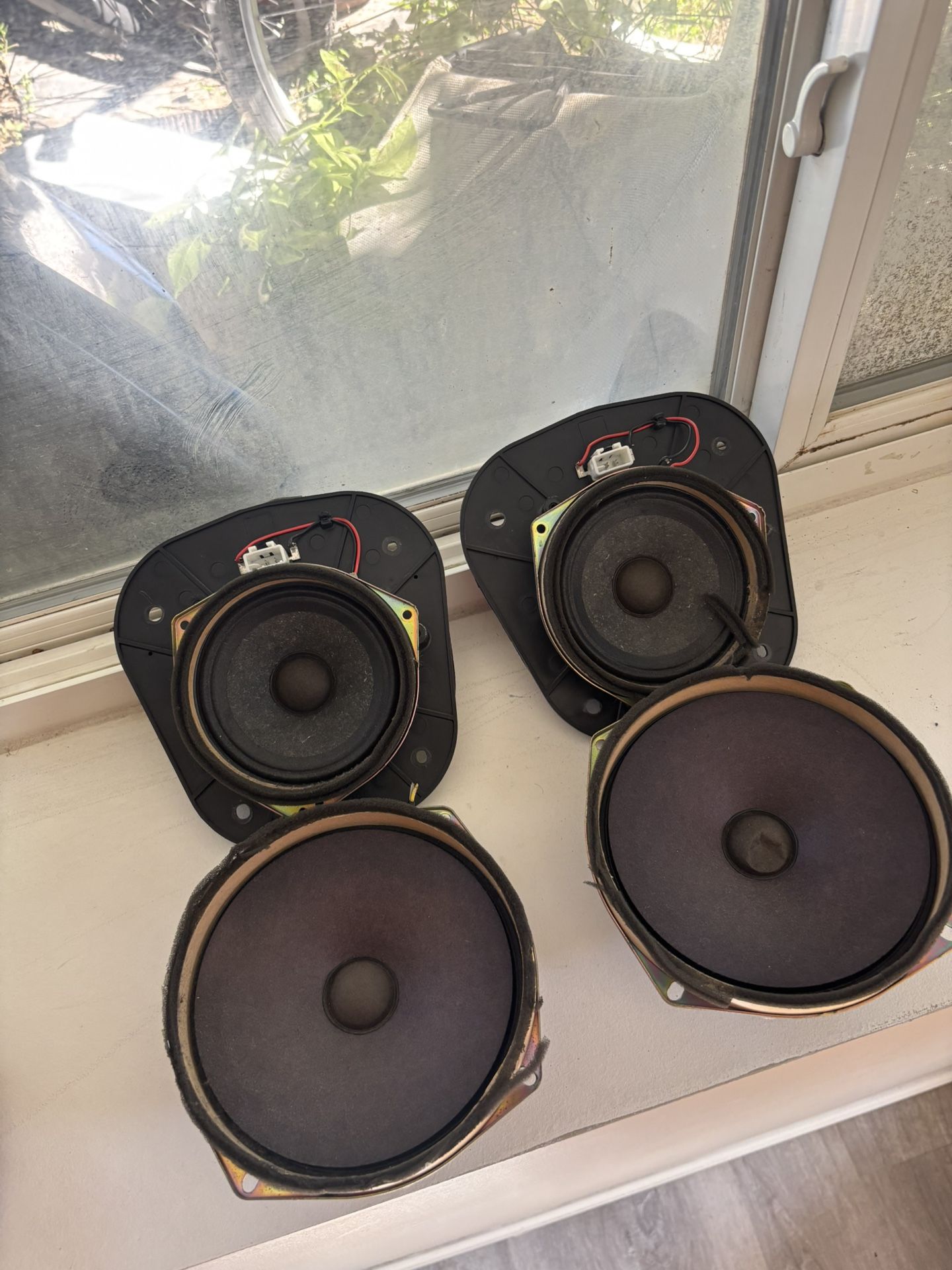 Toyota 3rd Gen 4Runner Front Right & Left Door Speakers OEM Working