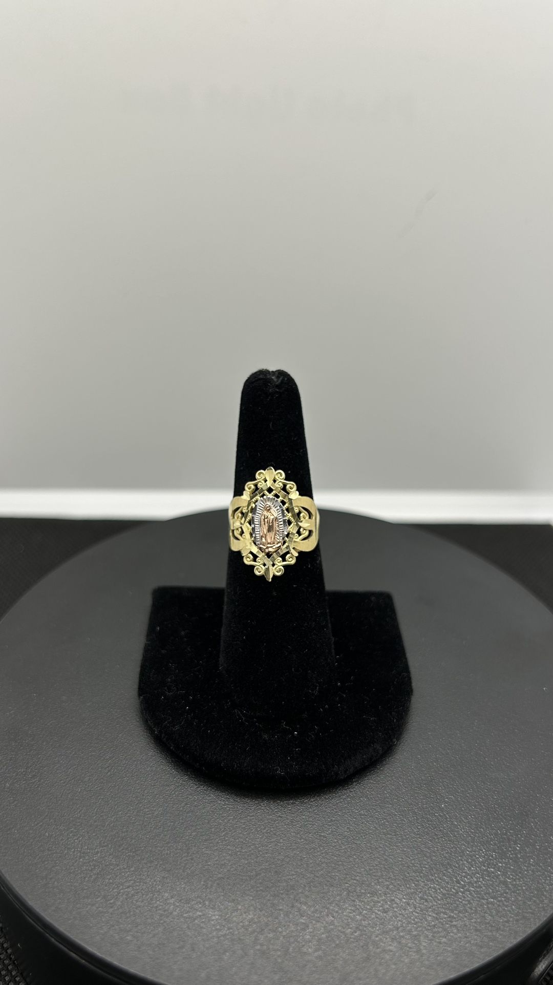 10KY Tri-Color Virgin Mary Ring