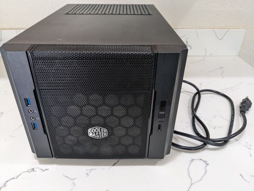 Mini ITX Mid Range Gaming Desktop W/ GTX 1080 (Pending Pick Up)