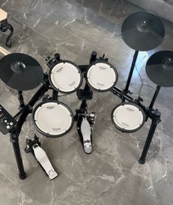 Roland TD-1 Electric Drums
