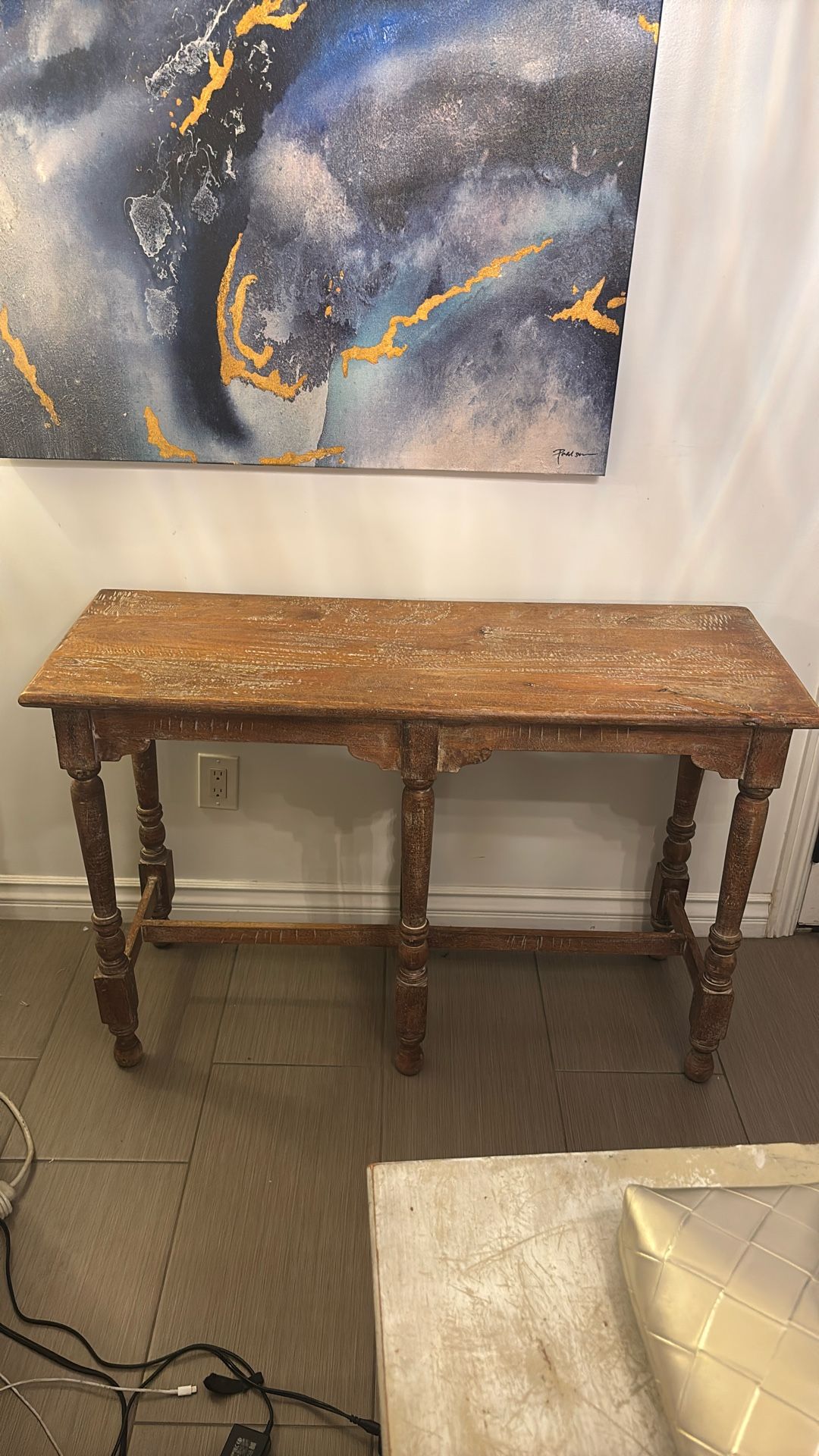 Accent Table