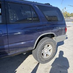 1999 Toyota 4Runner 4wd Sr5
