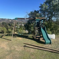Free Swing Set 