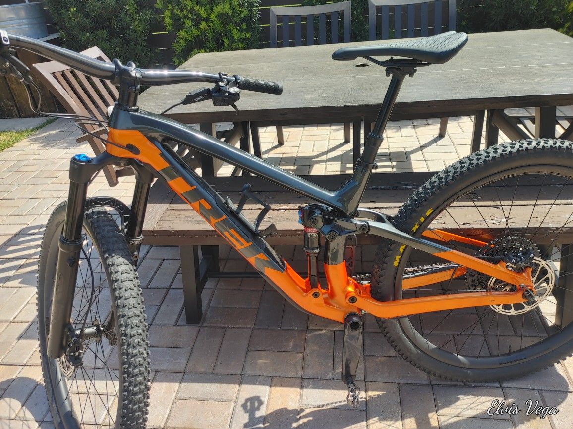 Trek Fuel EX  9.8 GX AXS GEN 5