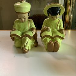 Old Vintage Chinese Boy & Girl Reading Books Figurine Statue- Made In Japan