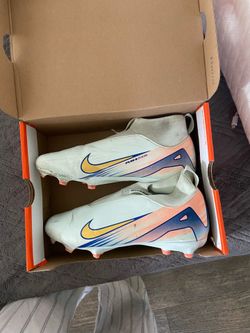 nike super fly size 6