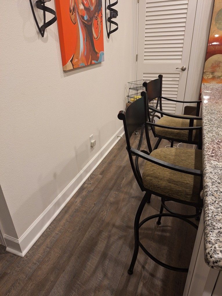 Wrought iron, counter height, bar stools, cushion seating