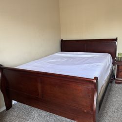 Premium Queen Bed Frame w/ Mattress & Side Table – Euless, TX