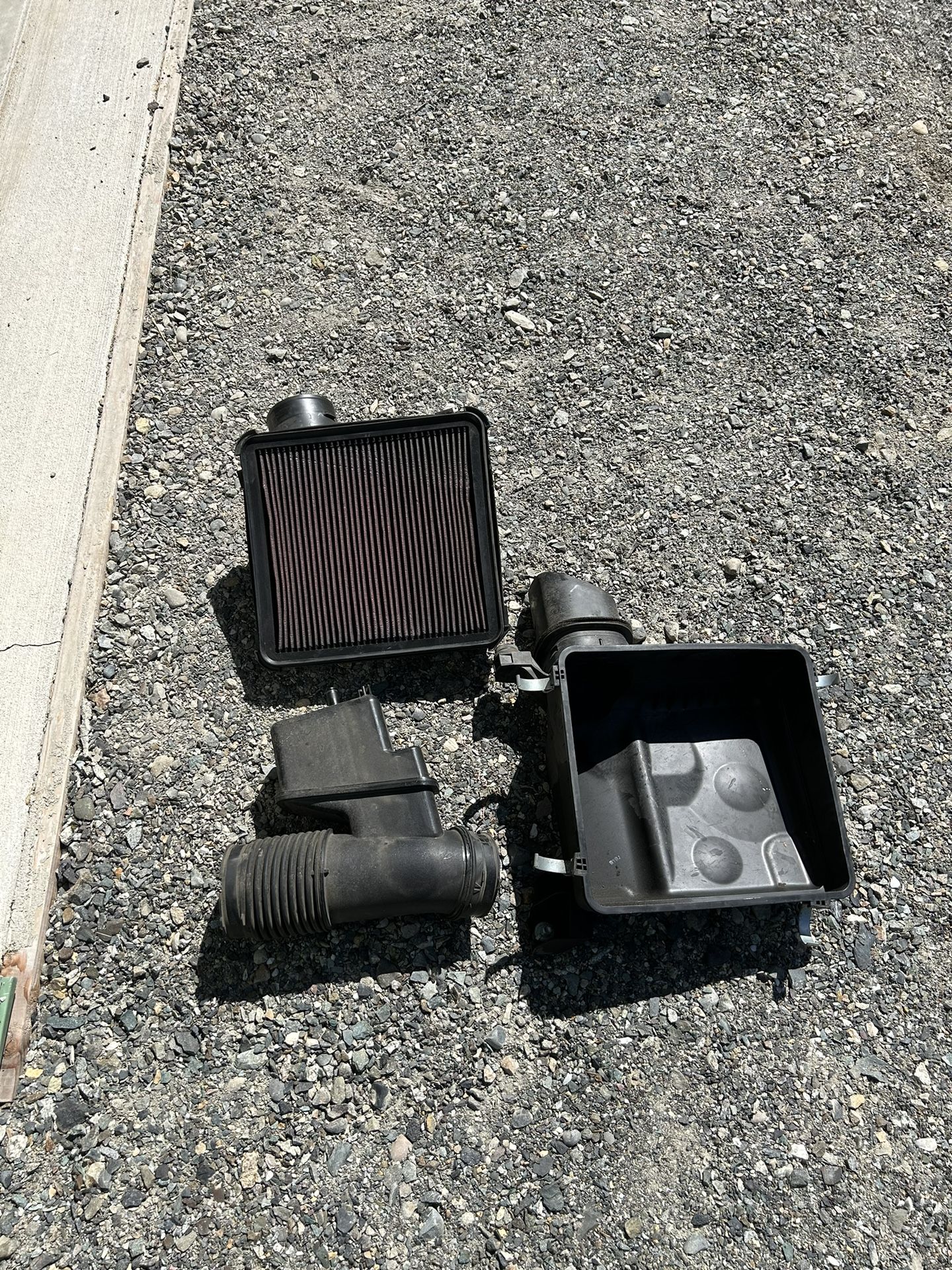 Toyota Tundra 5.7L Air Filter Housing