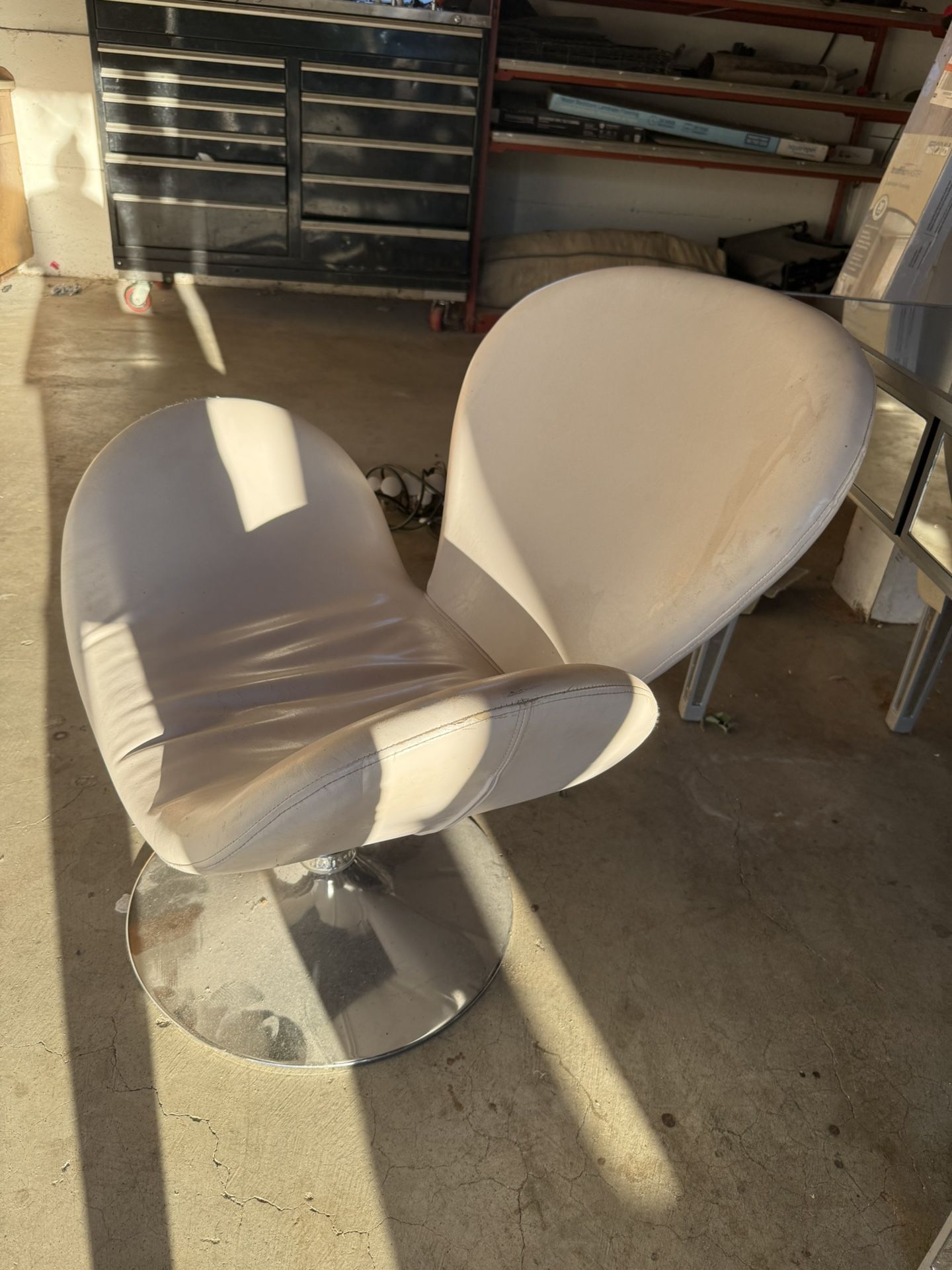 Modern Chair 