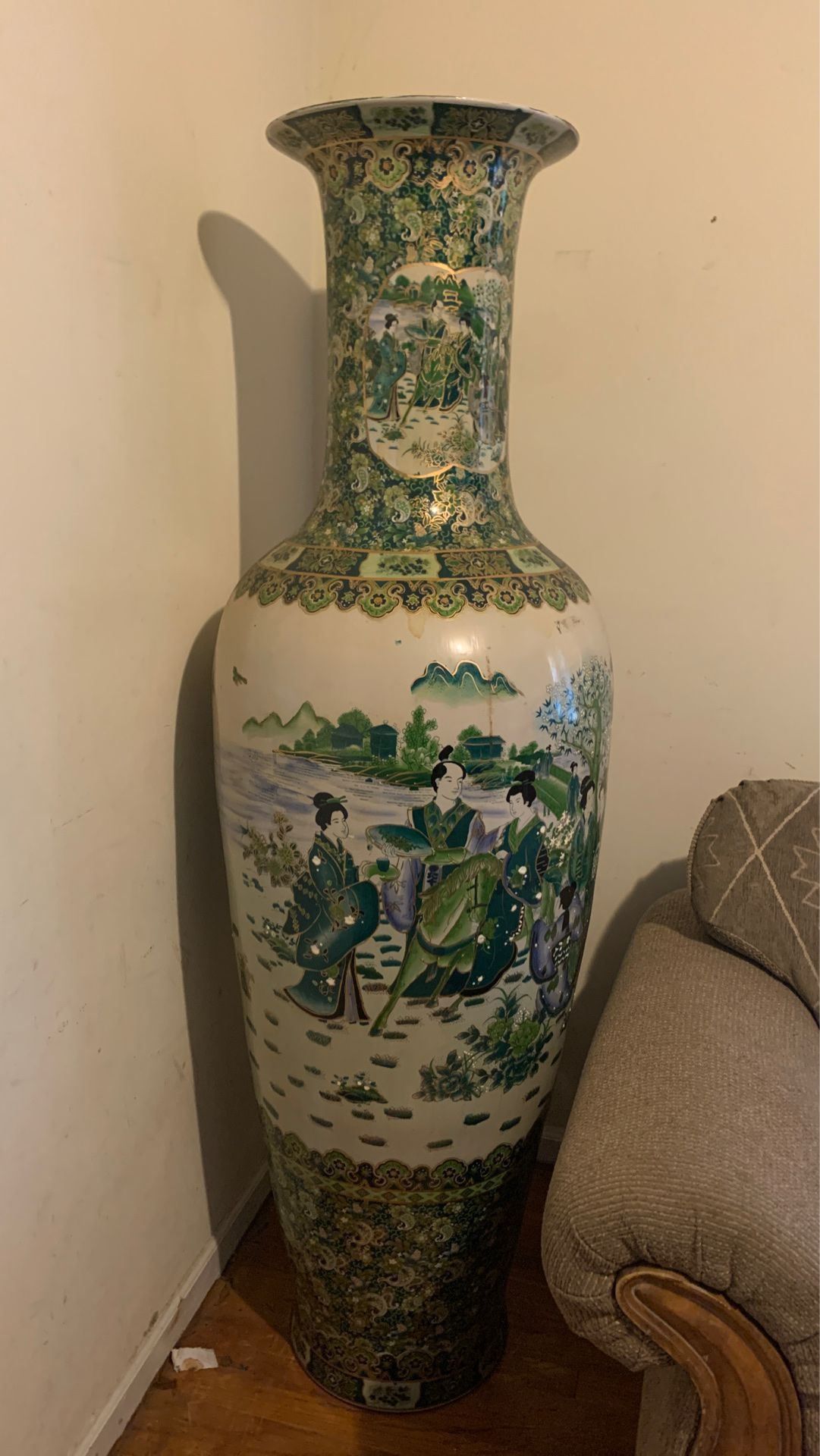 6 foot vase