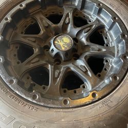 245/65R17/107H
