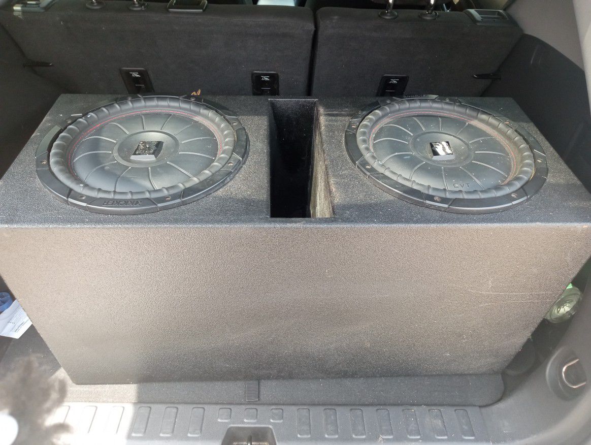 2 12"S Kickers In The Box