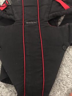 Baby bjorn carrier