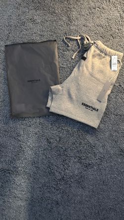 Essentials Short Dark Oat Small