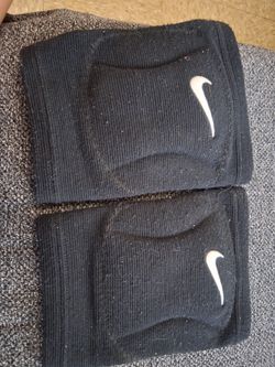 Nike volleyball knee pads