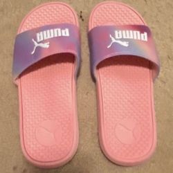 Womens Puma Slides Size 8 New !!!