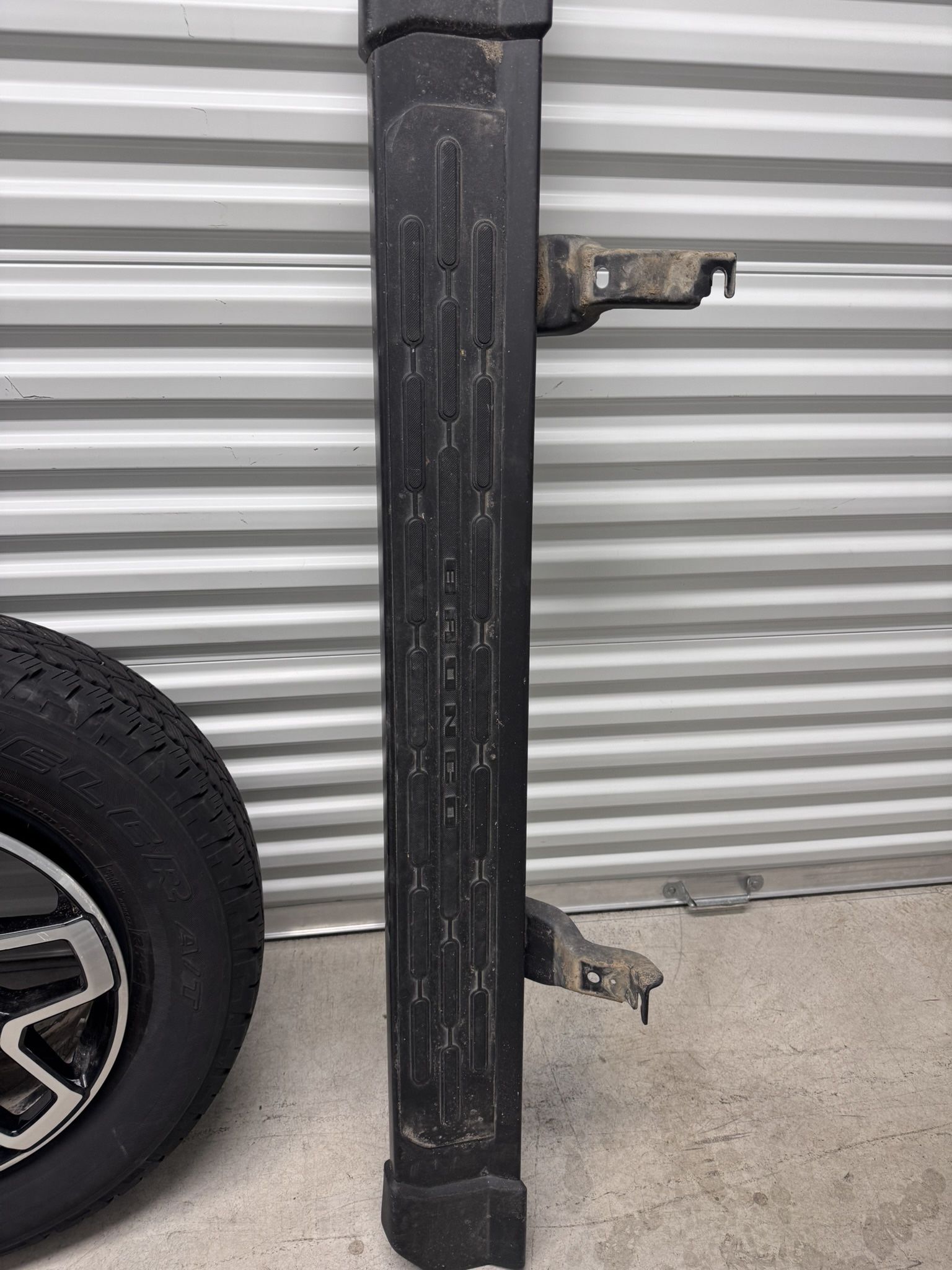 $100 Bronco Outer Banks Running Boards