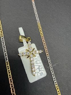 ✨ Moissanite Cross Pendant w/ Two-Tone Chain ✨