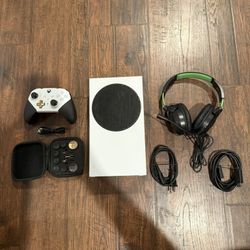 Xbox Series S Bundle