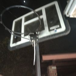 Lifetime Basketball Hoop Good Condition 