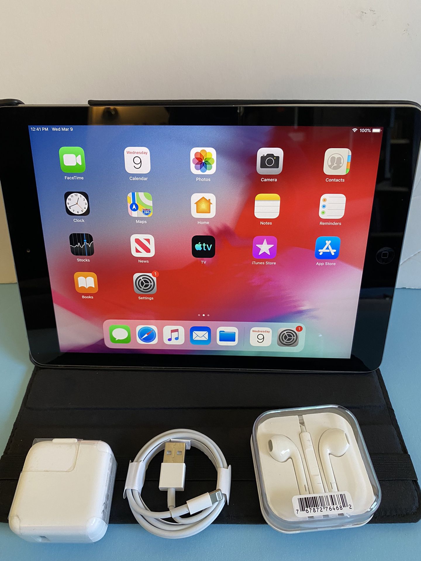 Apple IPad Air (9.7” Retina Display/ IOS 12 / Newer Than Ipad 4th Gen.) 16GB complete (Roblox/ Disney+ supported//32GB $169) for Sale in El Monte, CA - OfferUp