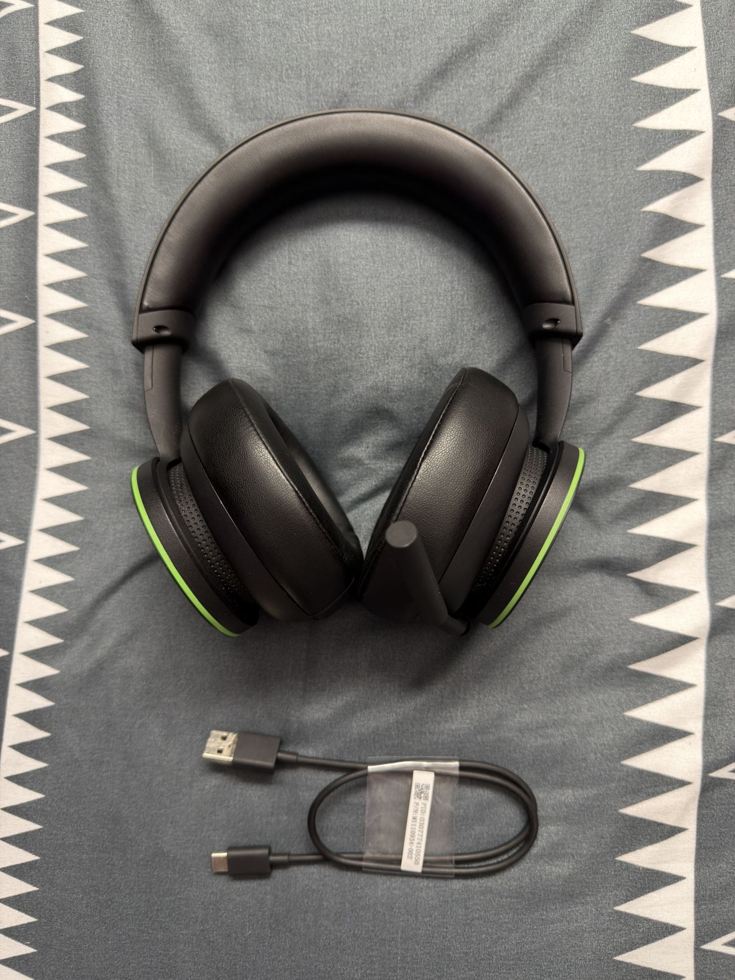 Xbox Wireless Headset (Brand New)
