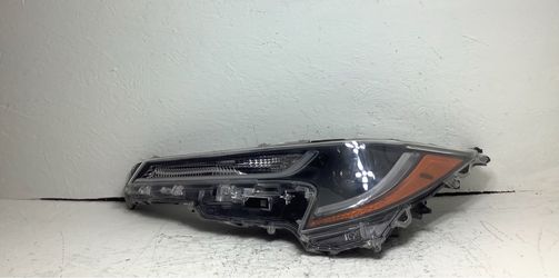 2020-2023 Toyota Corolla left LED headlight (3H)