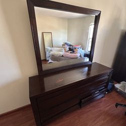 Six Drawer Dresser With Mirror 