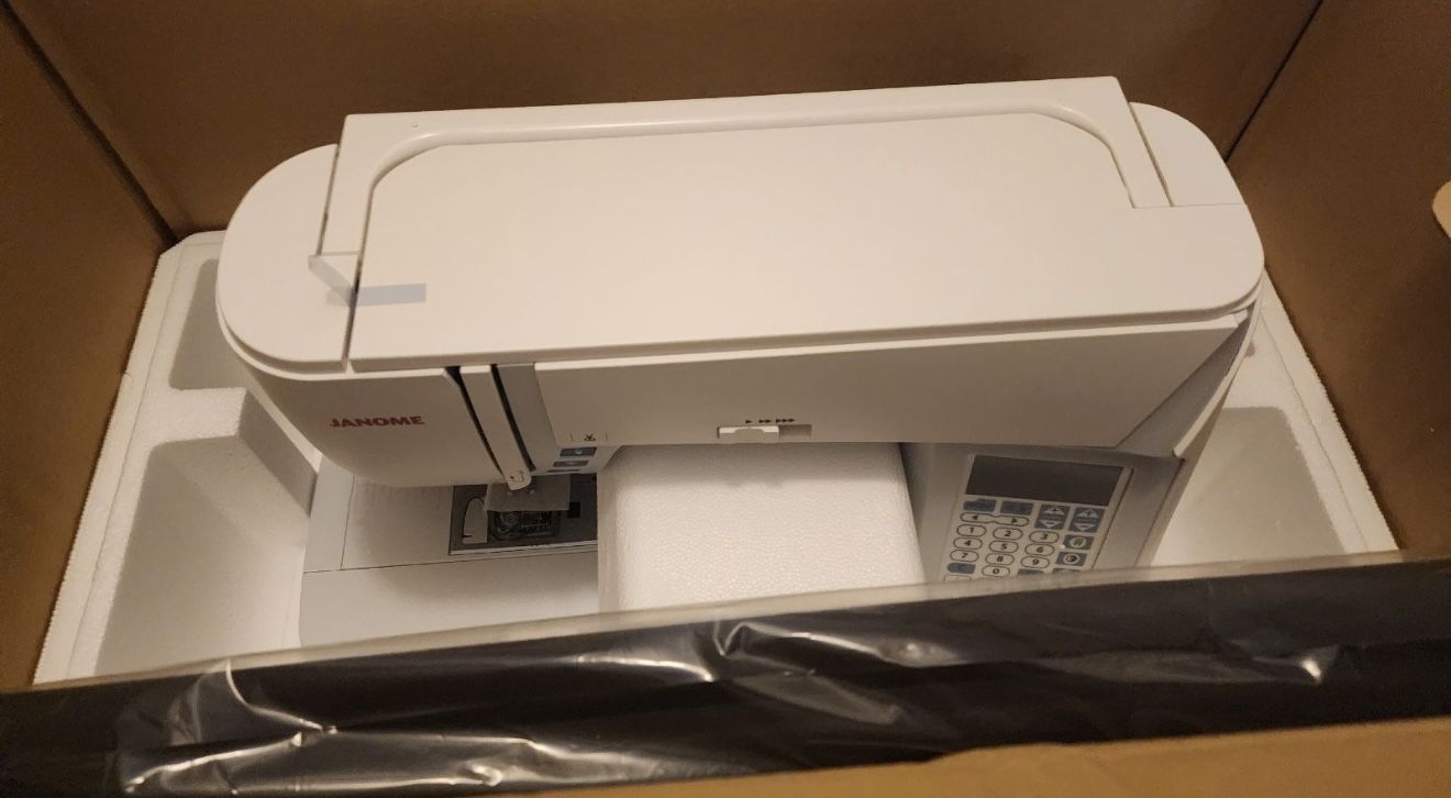 Janome Skyline Sewing Machine