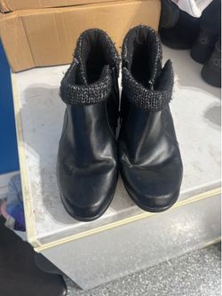 Black ankle boots, size 10 women women’s