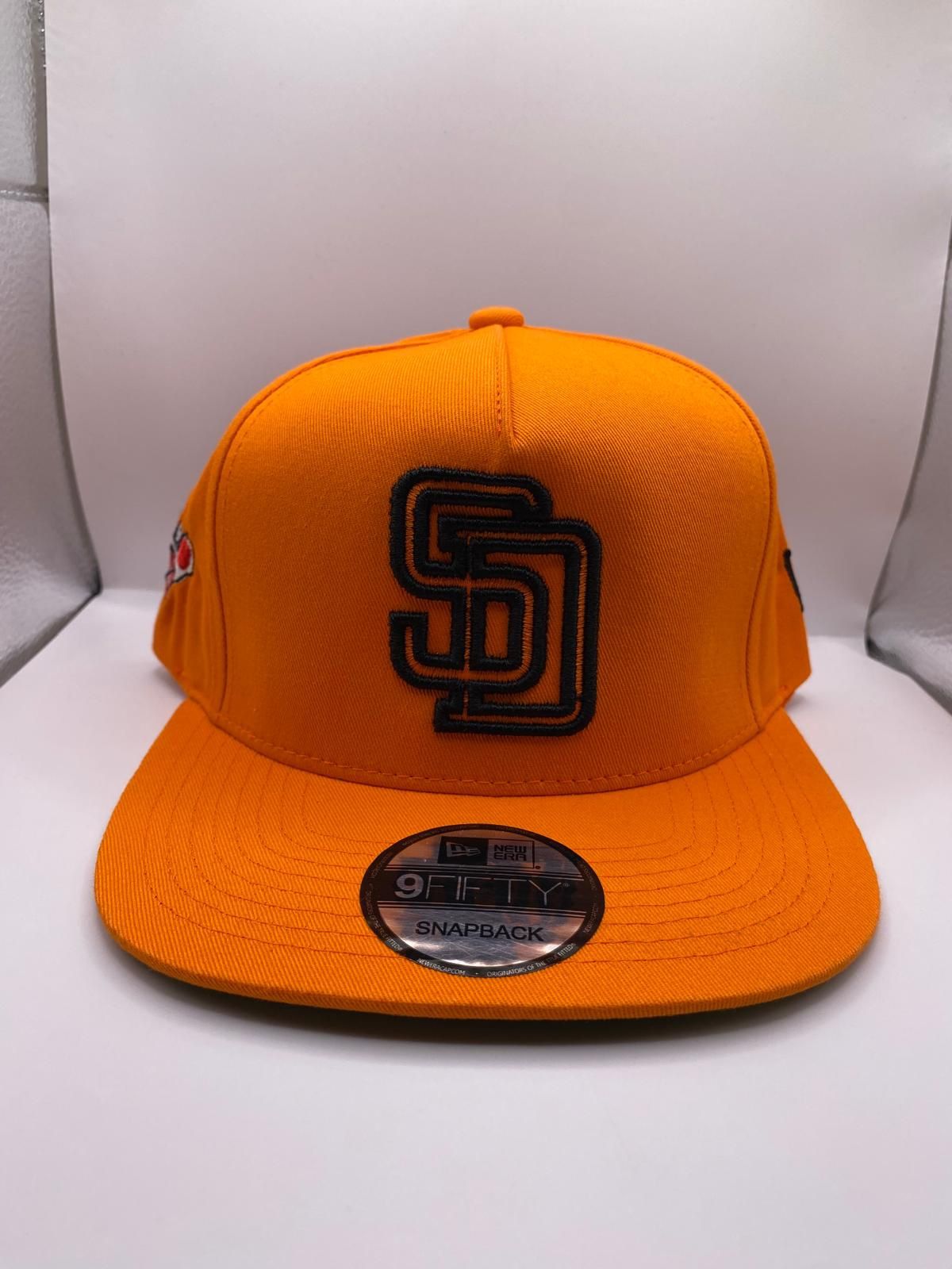 San Diego. SnapBack. High Desert Headwear. Hooey. Cachuchas. Gorrin Bros, FINO, 31 Hats, RUDE Awakening. Western Hats. Rodeo. Trucker hat. Sports hats