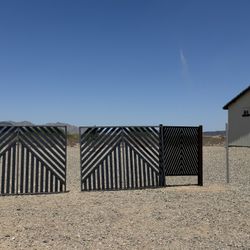 Custom Gates Rv