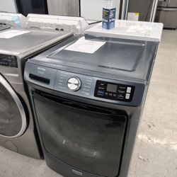$749(MSRP$1299) Maytag SMART Front Load Pet Pro Washer With Sanitize Cycle and Steam Option