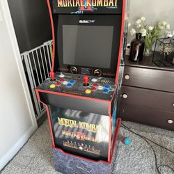 Mortal Kombat Arcade Game 