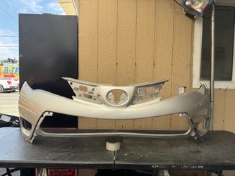 2013 2014 2015 TOYOTA RAV4 LE FRONT BUMPER OEM USED