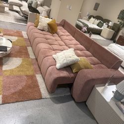Pink Modern Tufted Sofa / Same Day Deliveries 🚚/ No Credit Needed 