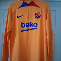 Barcelona Nike 2021/22 Strike Drill Raglan Quarter-Zip Long Sleeve Top - Orange