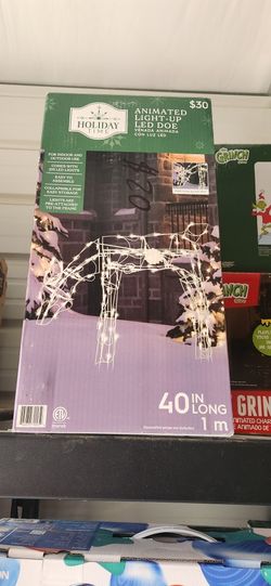 NEW Animated Light-Up LED Reindeer - Holiday Decoration 🎄
