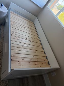 IKEA brimnes daybed with 2 drawers