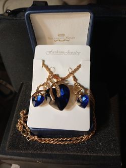 Fashion Jewelry Necklace Earrings Set