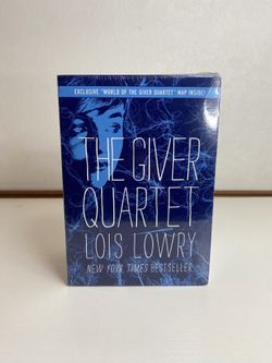 The Giver Quartet Box Set Lois Lowry Includes Map