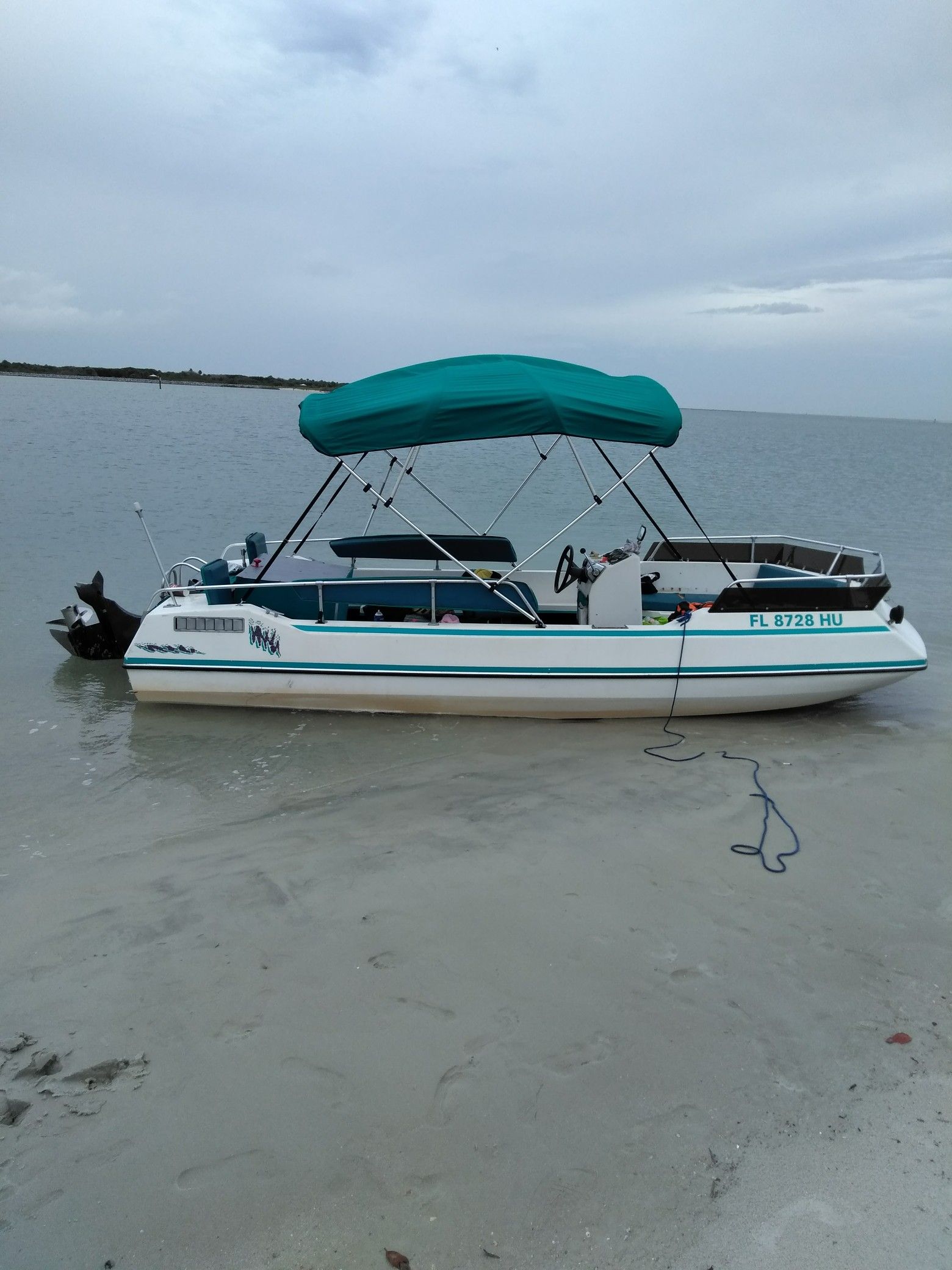 1977 Viking deck boat
